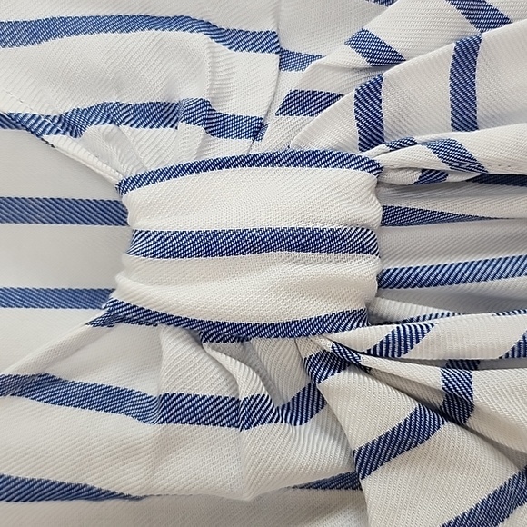 DREW Top with Bowtie Back NWT - Size MEDIUM - Picture 10 of 11